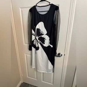 Ladies black/white dress